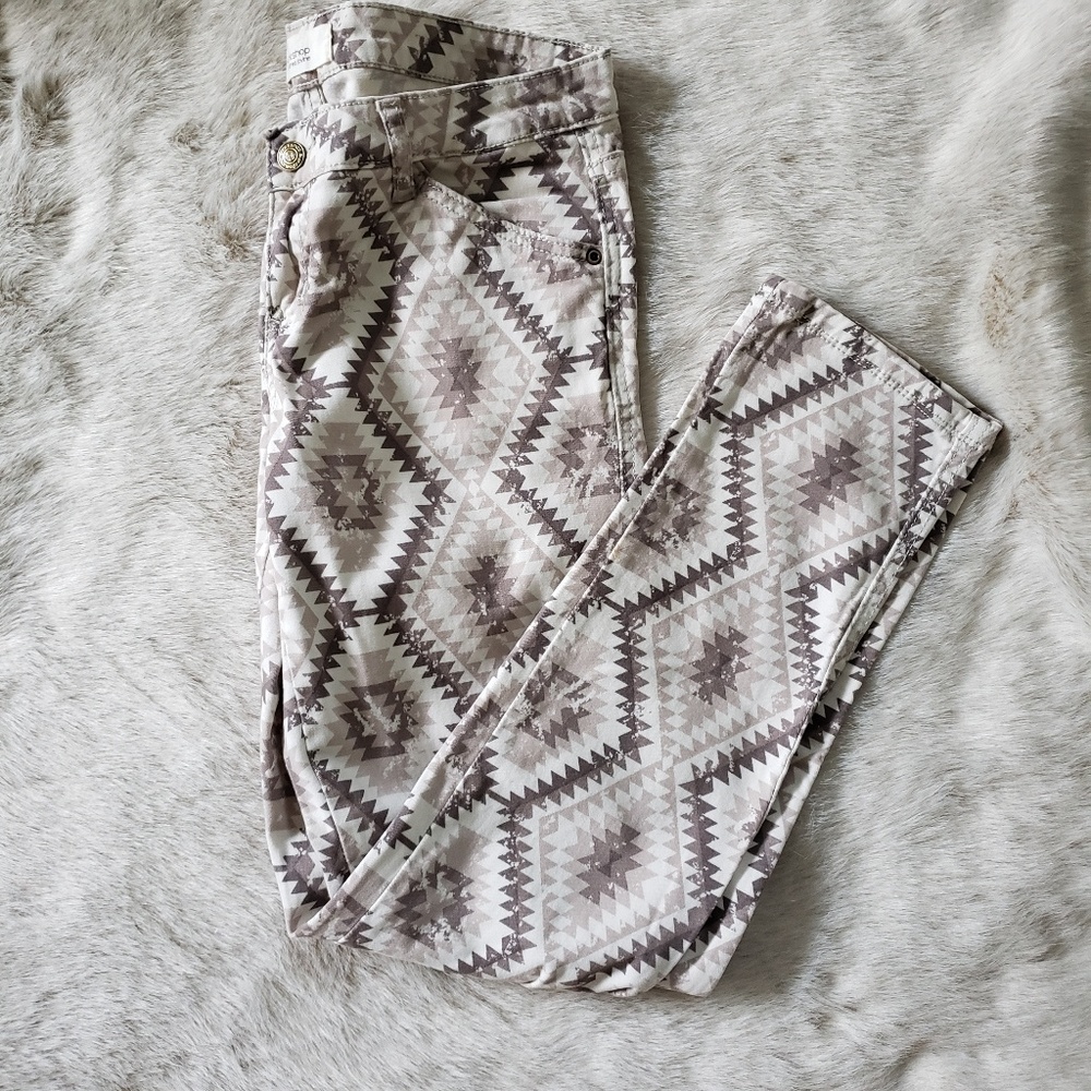 Andrea Jovine pattern pants size 6